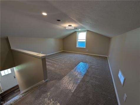 385 Thorn Way Doylestown OH 44230