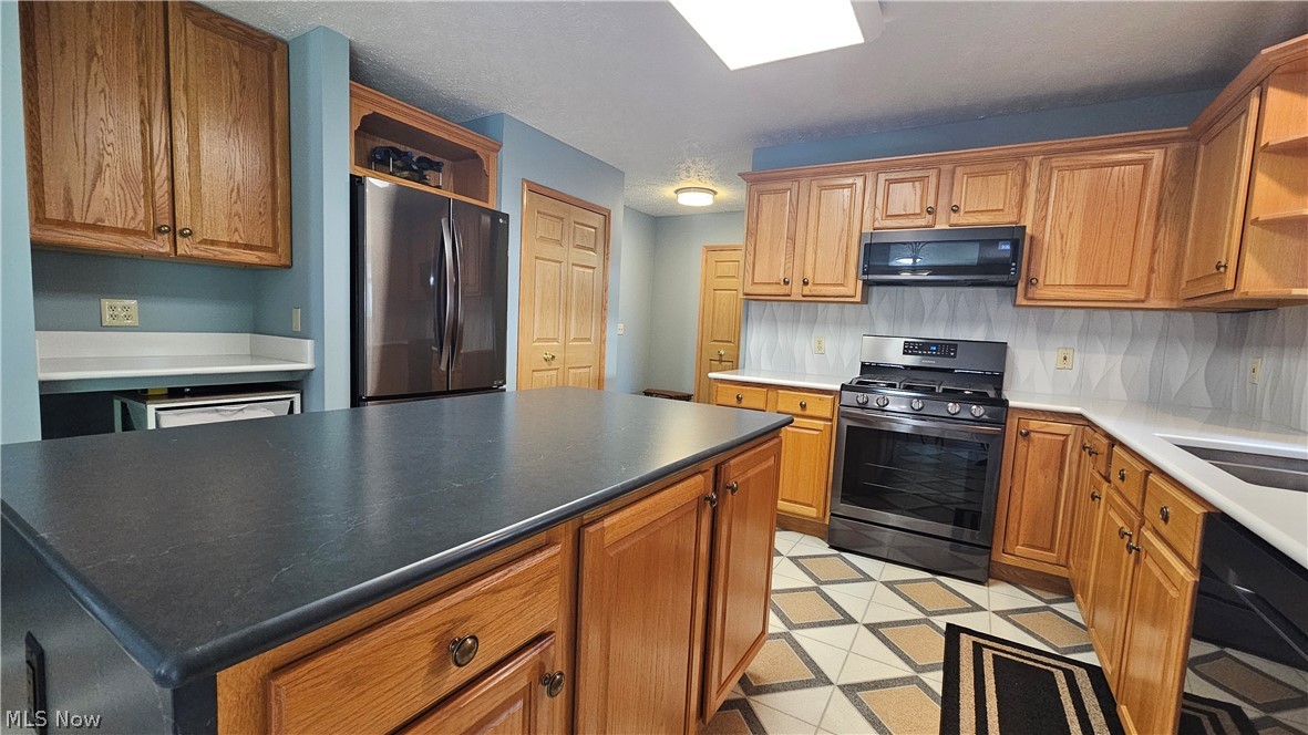 7392 Churchill Square Mentor OH 44060