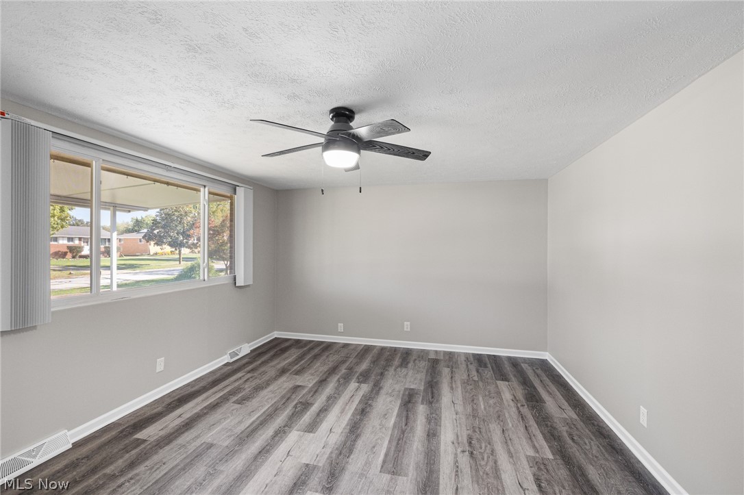 6392 Lockhaven Drive Brook Park OH 44142
