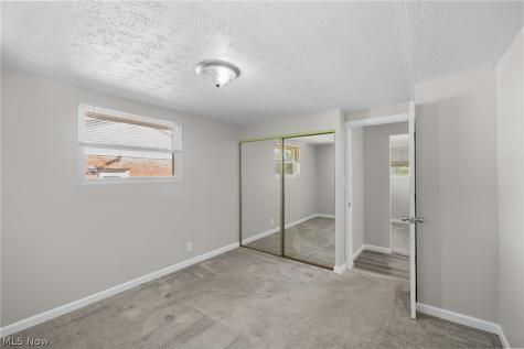6392 Lockhaven Drive Brook Park OH 44142