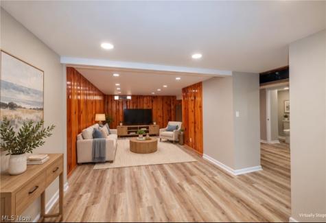 6392 Lockhaven Drive Brook Park OH 44142