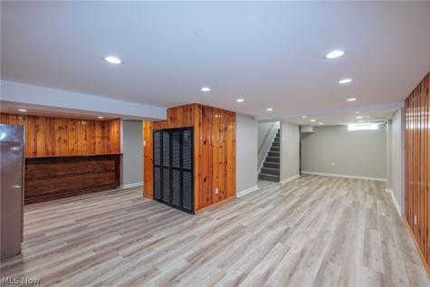 6392 Lockhaven Drive Brook Park OH 44142