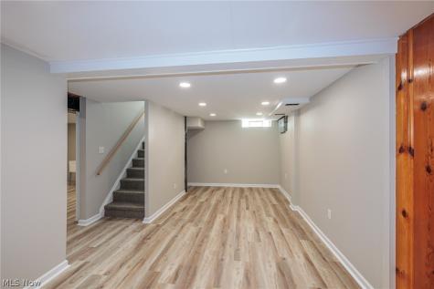 6392 Lockhaven Drive Brook Park OH 44142