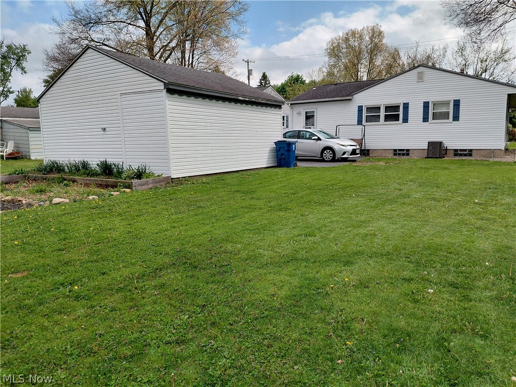 506 Moore Street Hubbard OH 44425