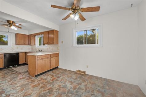 128 Forest Boulevard Avon Lake OH 44012