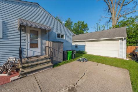 128 Forest Boulevard Avon Lake OH 44012