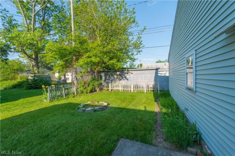 128 Forest Boulevard Avon Lake OH 44012