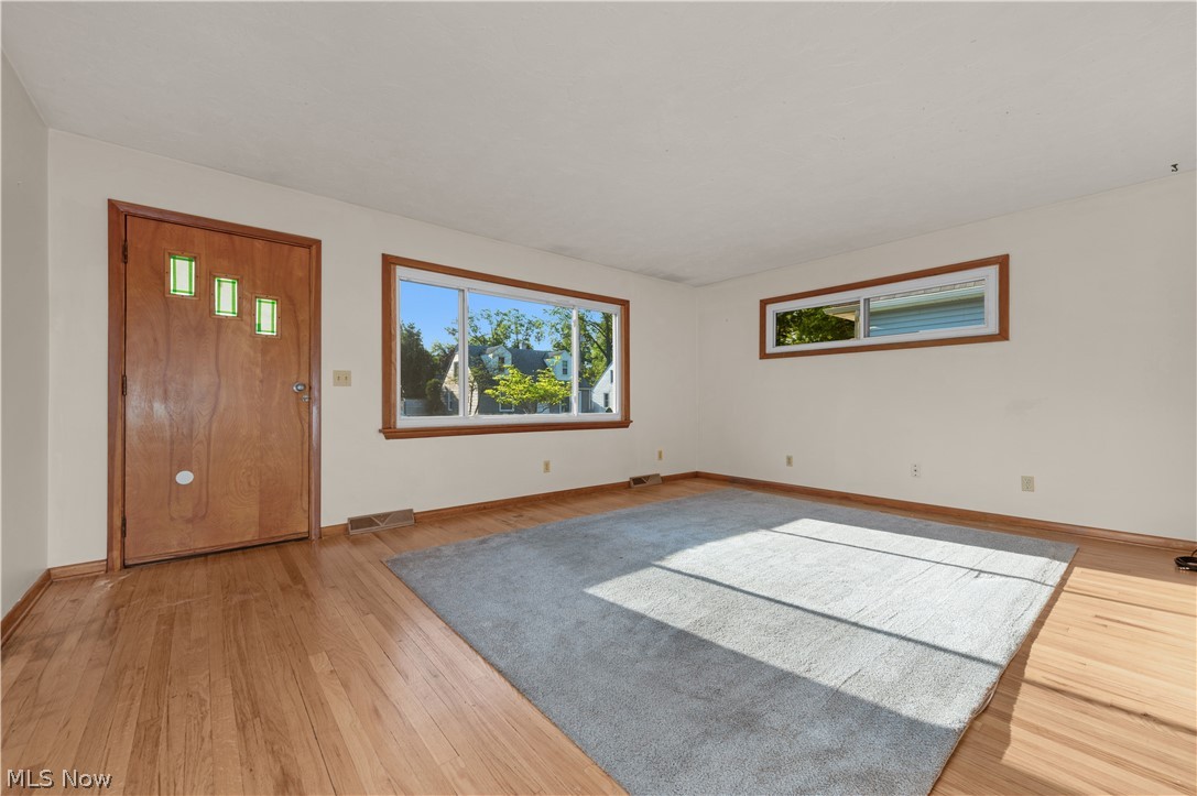 128 Forest Boulevard Avon Lake OH 44012