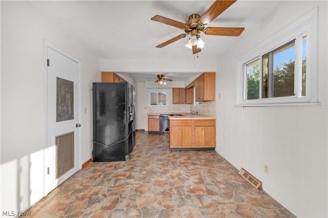 128 Forest Boulevard Avon Lake OH 44012