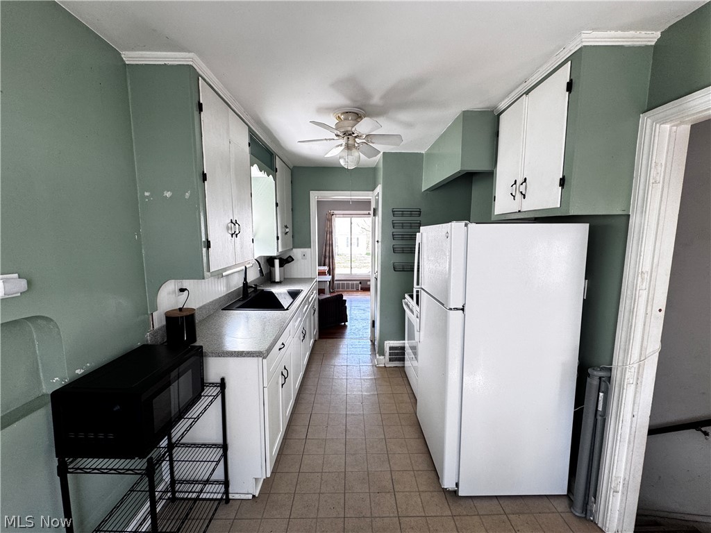 541 Helper Drive Bedford OH 44146
