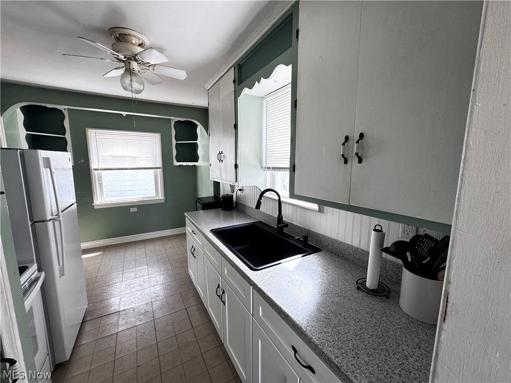 541 Helper Drive Bedford OH 44146