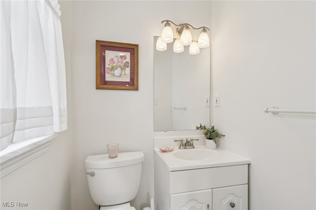 829 Elmwood Road Rocky River OH 44116