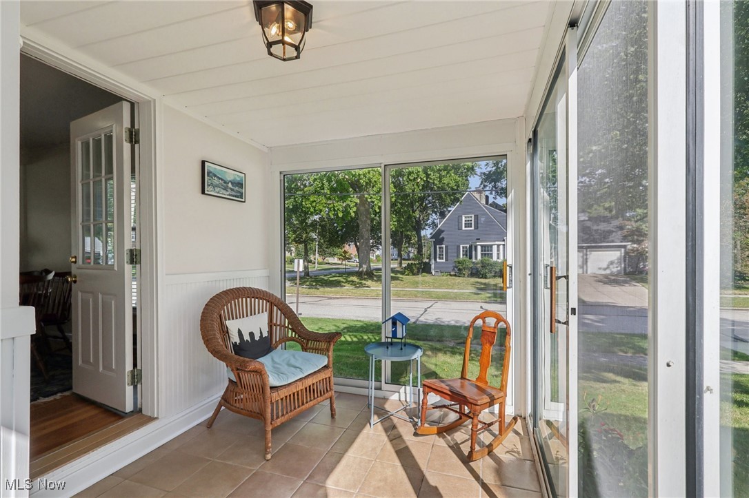 829 Elmwood Road Rocky River OH 44116