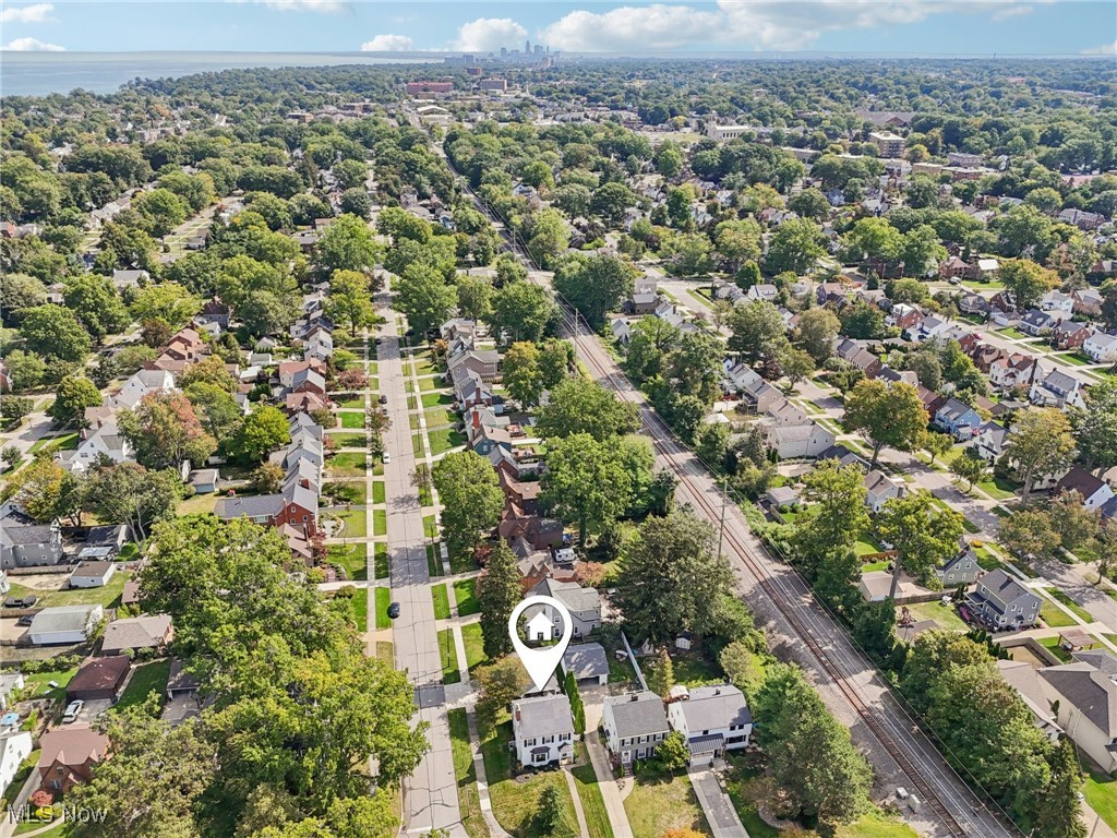 829 Elmwood Road Rocky River OH 44116