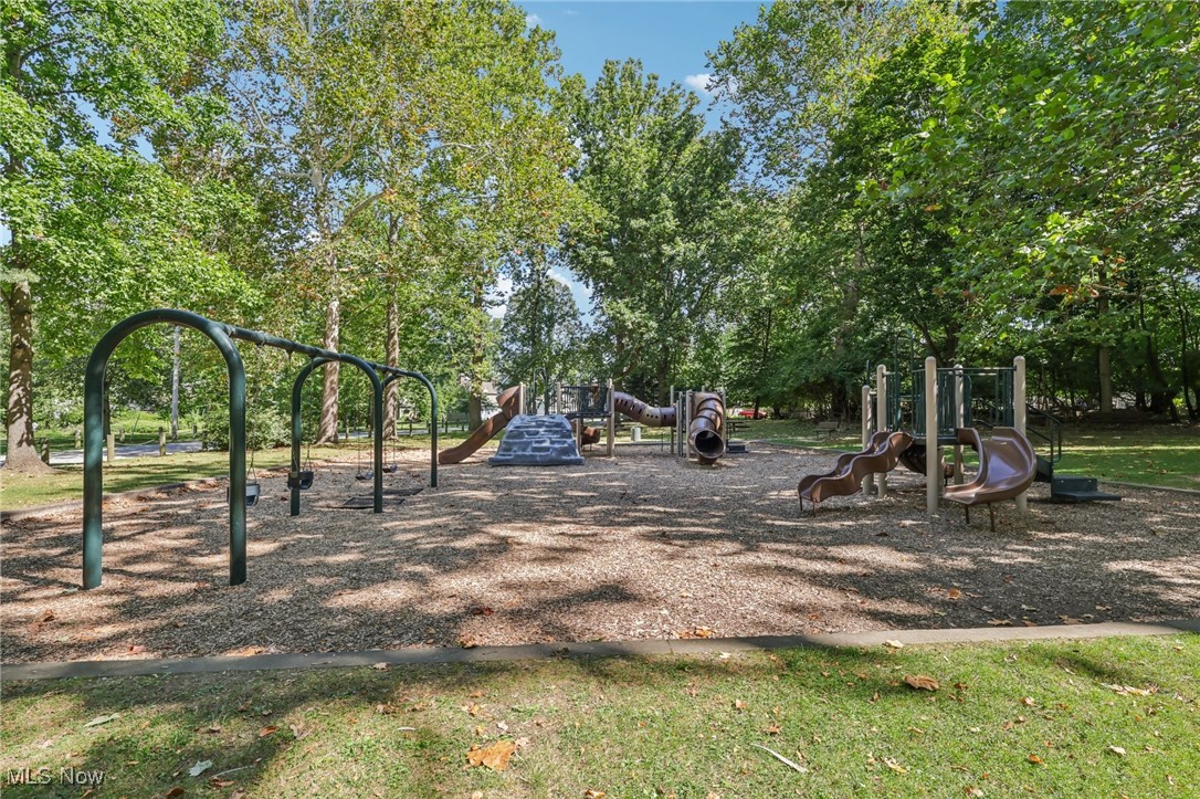 829 Elmwood Road Rocky River OH 44116