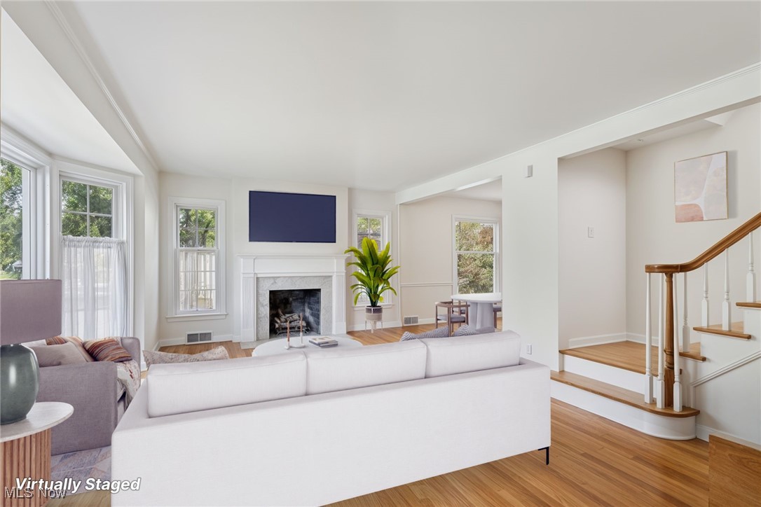 829 Elmwood Road Rocky River OH 44116