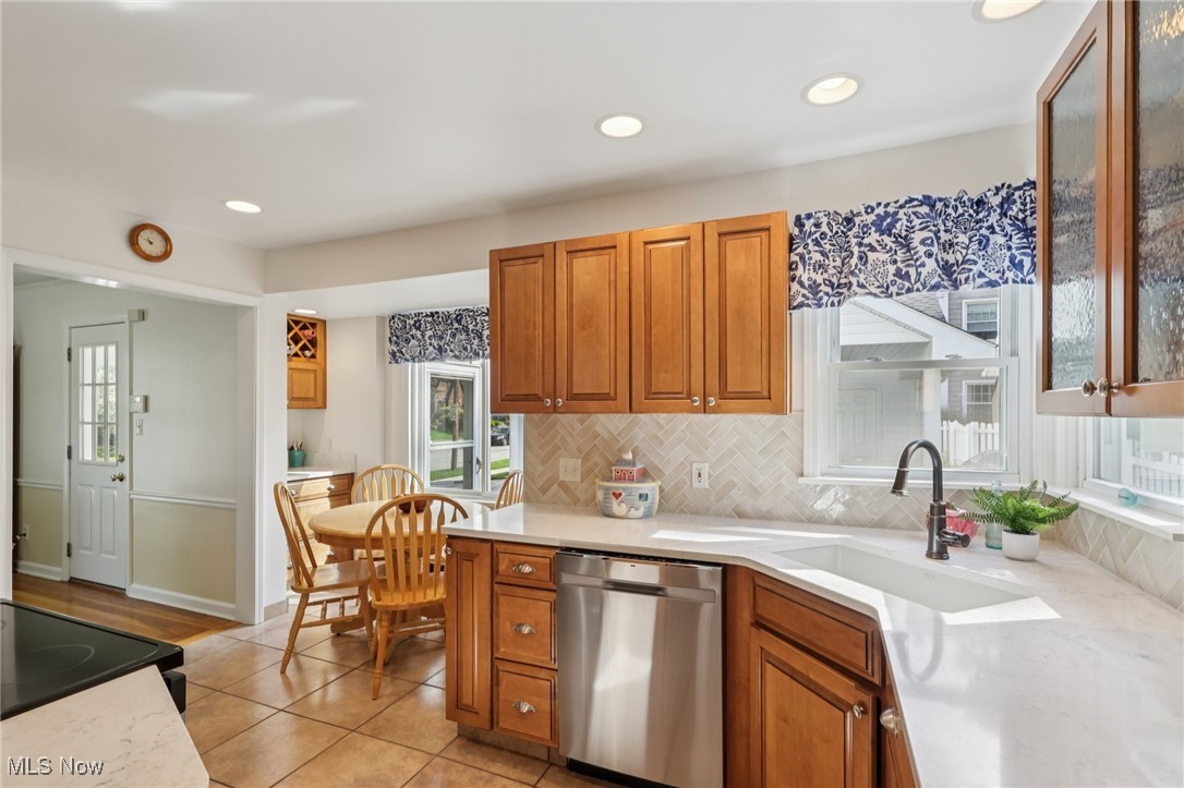 829 Elmwood Road Rocky River OH 44116