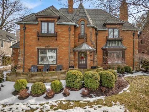 339 Northcliff Drive Rocky River OH 44116