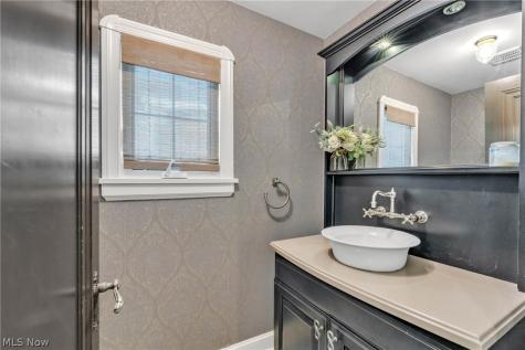 339 Northcliff Drive Rocky River OH 44116