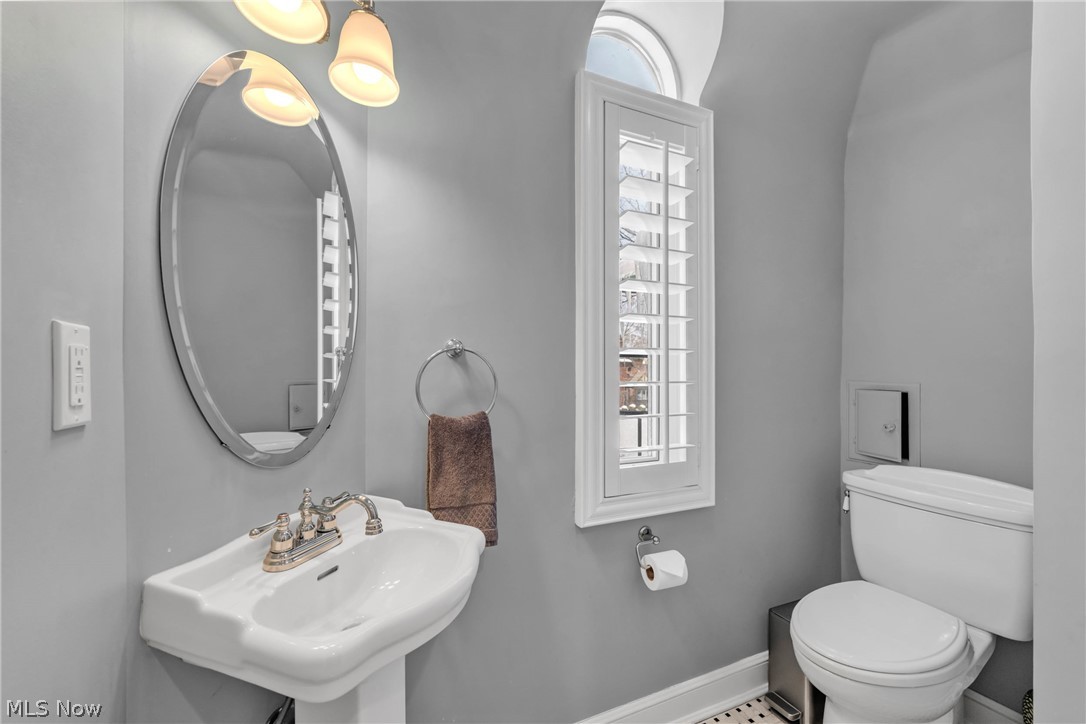 339 Northcliff Drive Rocky River OH 44116
