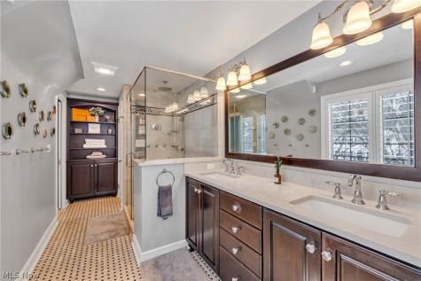 339 Northcliff Drive Rocky River OH 44116