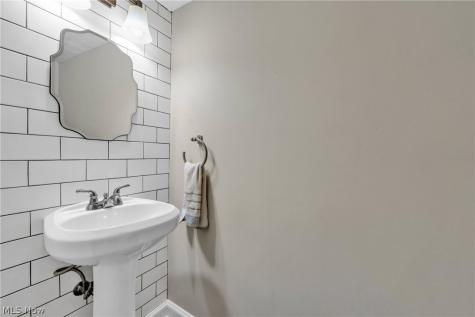 339 Northcliff Drive Rocky River OH 44116