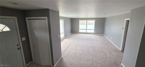 105 Mapledale Avenue Bedford OH 44146