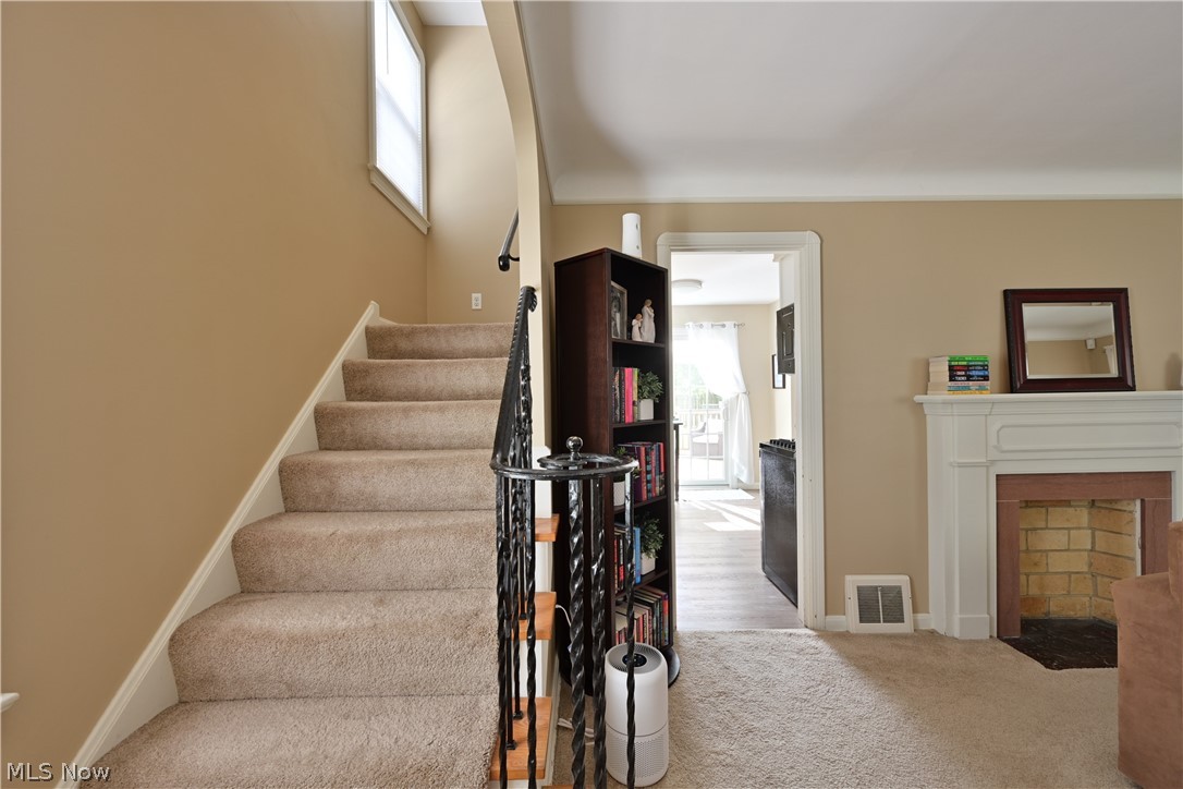 10247 Greenheath Drive Cleveland OH 44130