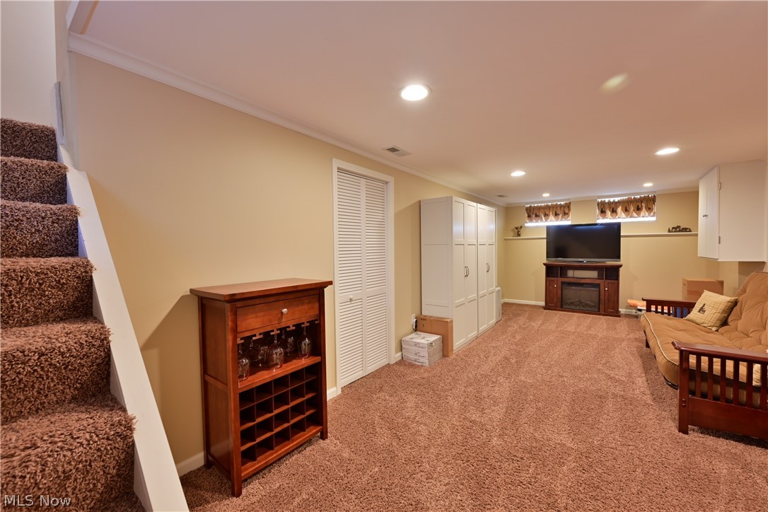10247 Greenheath Drive Cleveland OH 44130