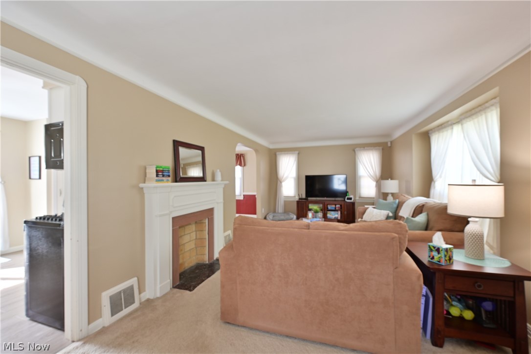 10247 Greenheath Drive Cleveland OH 44130