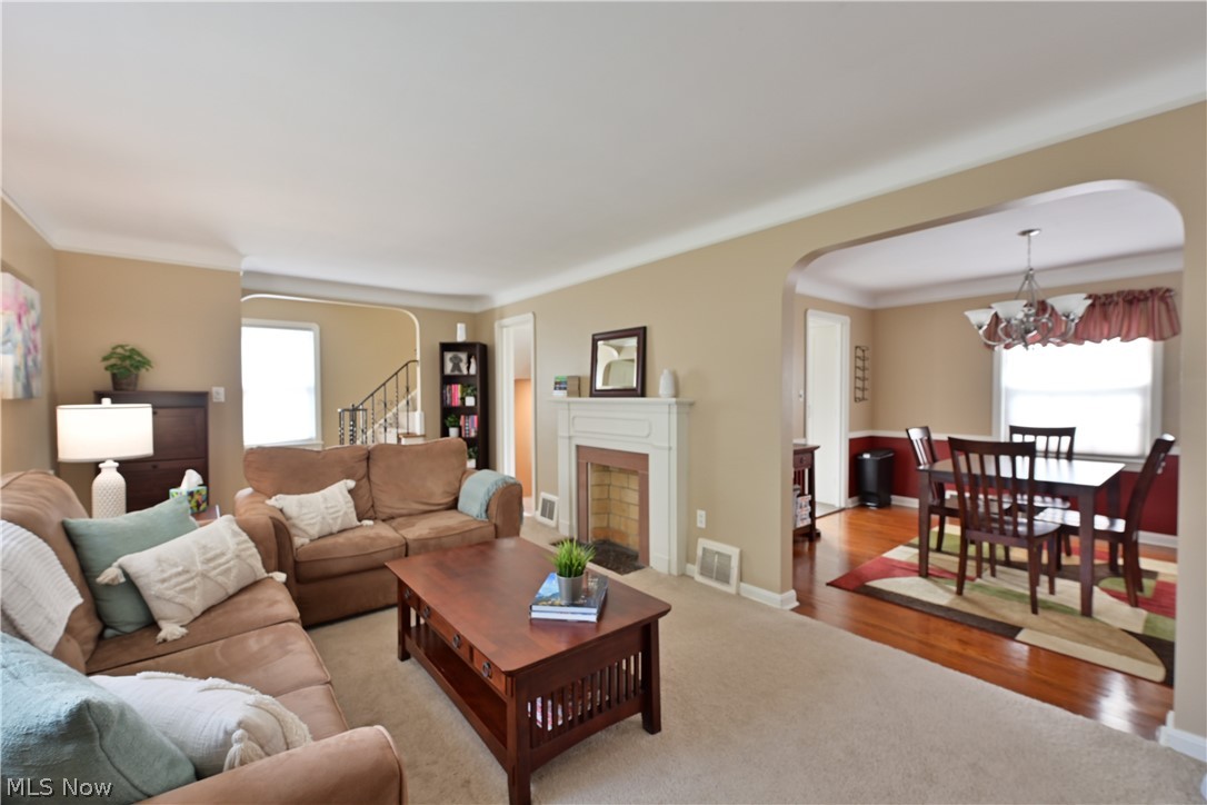 10247 Greenheath Drive Cleveland OH 44130