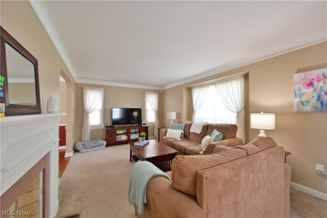 10247 Greenheath Drive Cleveland OH 44130