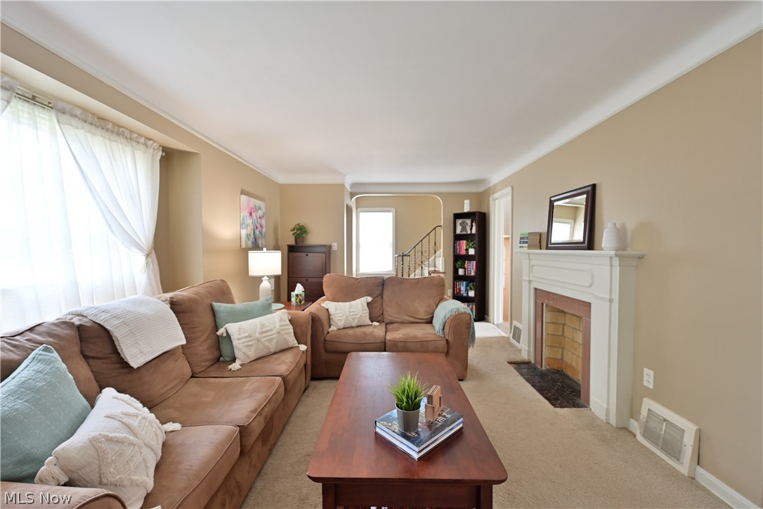 10247 Greenheath Drive Cleveland OH 44130