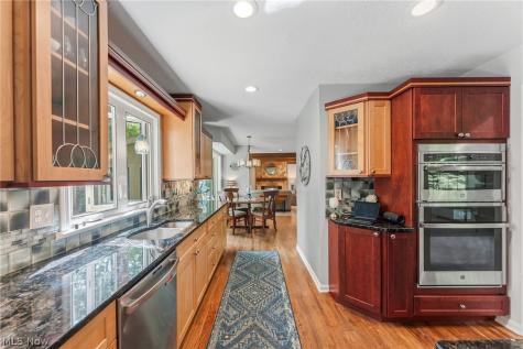 32573 Schooner Court Avon Lake OH 44012