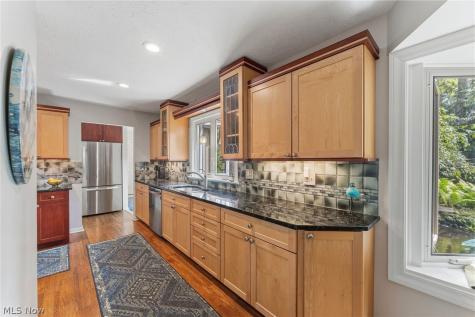 32573 Schooner Court Avon Lake OH 44012