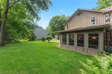 32573 Schooner Court Avon Lake OH 44012