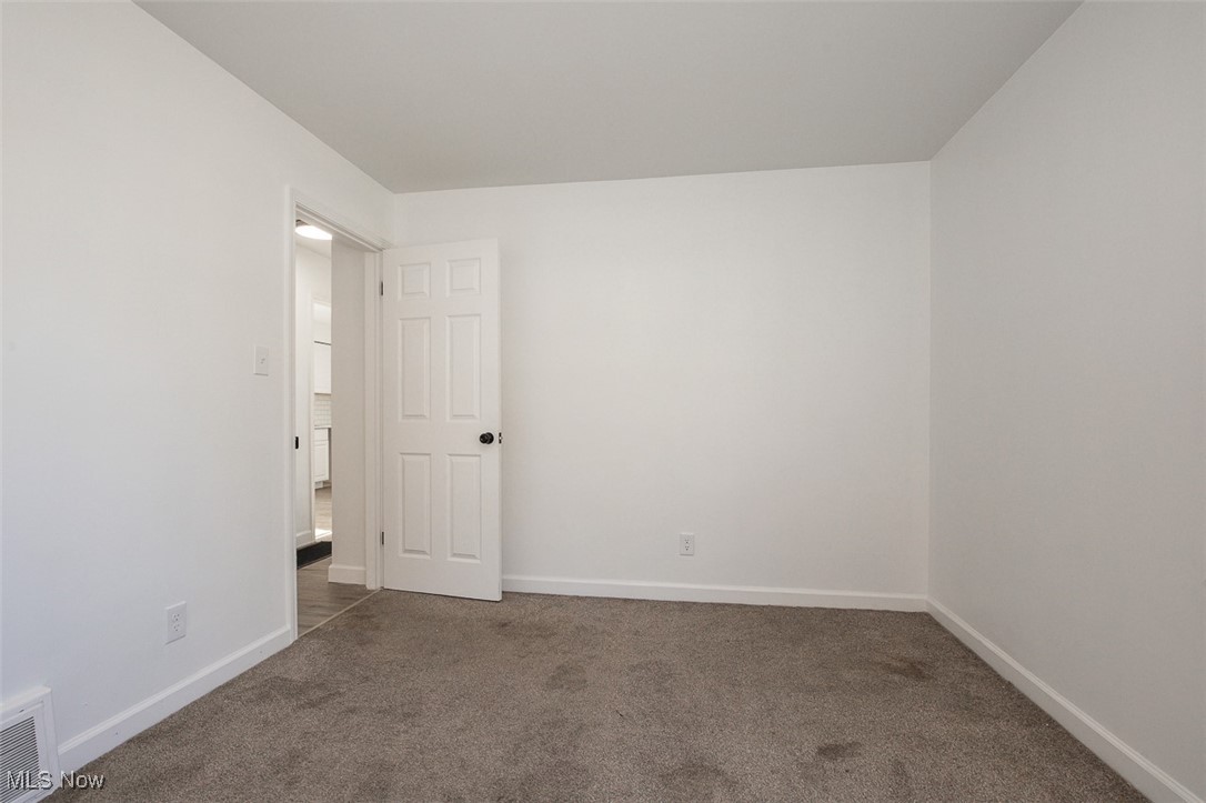 1074 Hartford Avenue Akron OH 44320