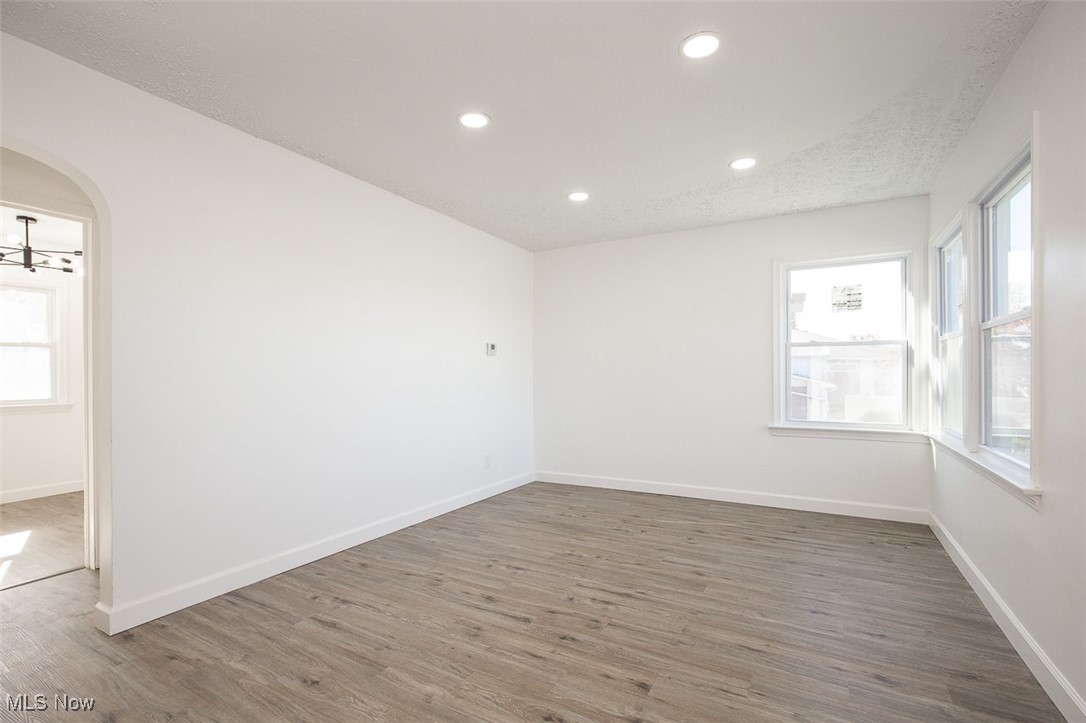 1074 Hartford Avenue Akron OH 44320