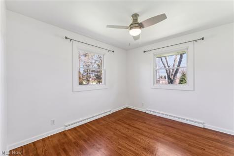 379 N Aurora Road Aurora OH 44202