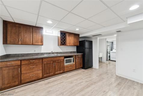 379 N Aurora Road Aurora OH 44202
