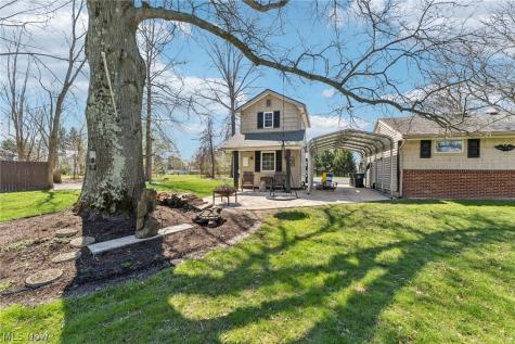 379 N Aurora Road Aurora OH 44202