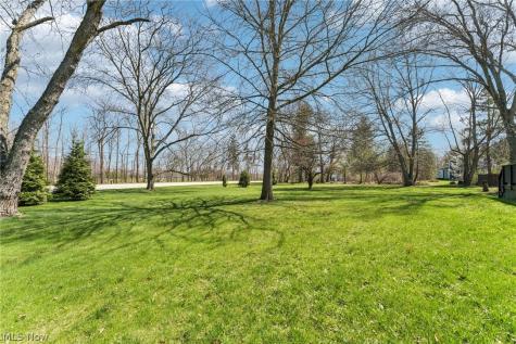 379 N Aurora Road Aurora OH 44202