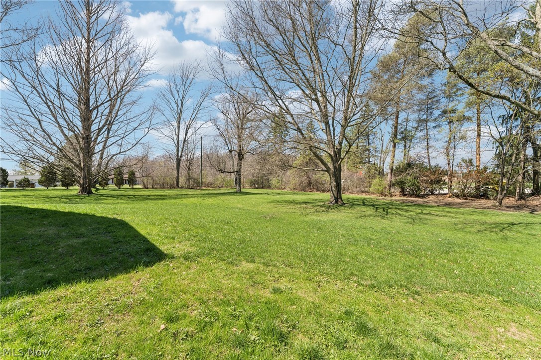 379 N Aurora Road Aurora OH 44202