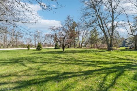 379 N Aurora Road Aurora OH 44202