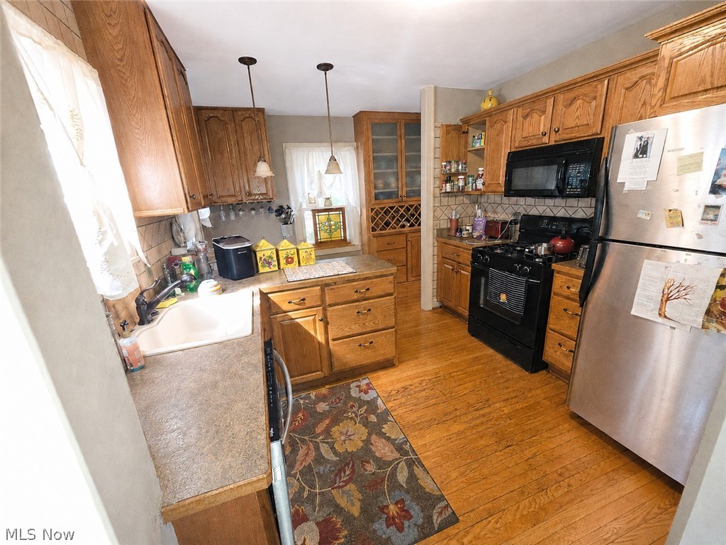 3064 Crescent Drive NE Warren OH 44483