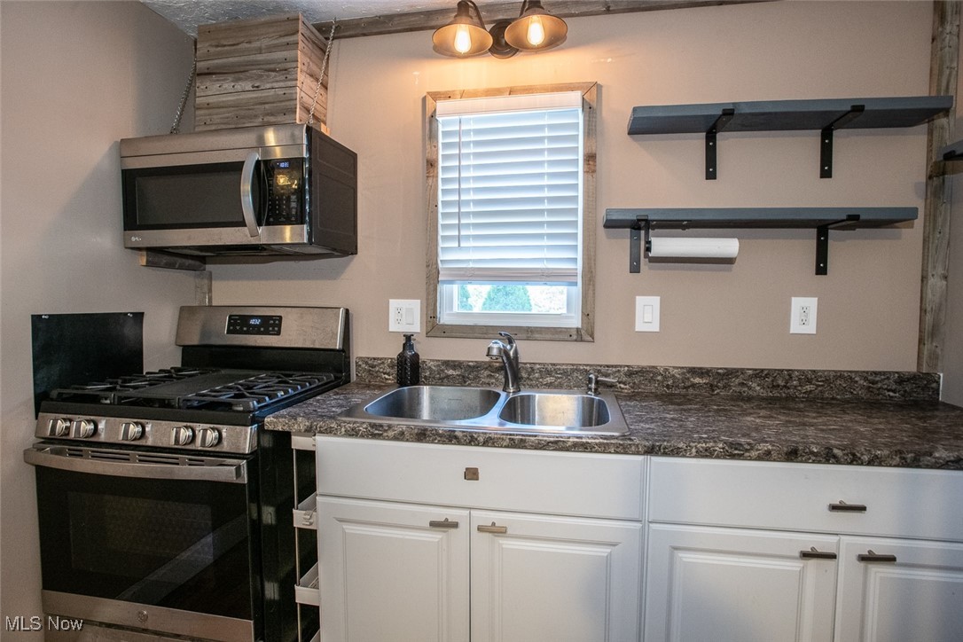 20592 Drake Road Strongsville OH 44149