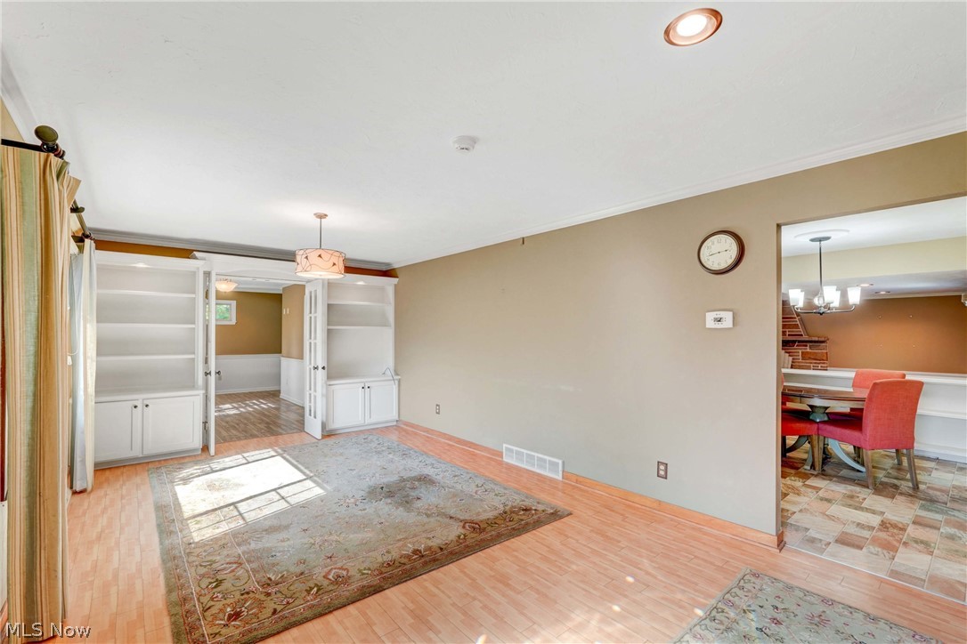 5125 Colorado Avenue Sheffield OH 44054