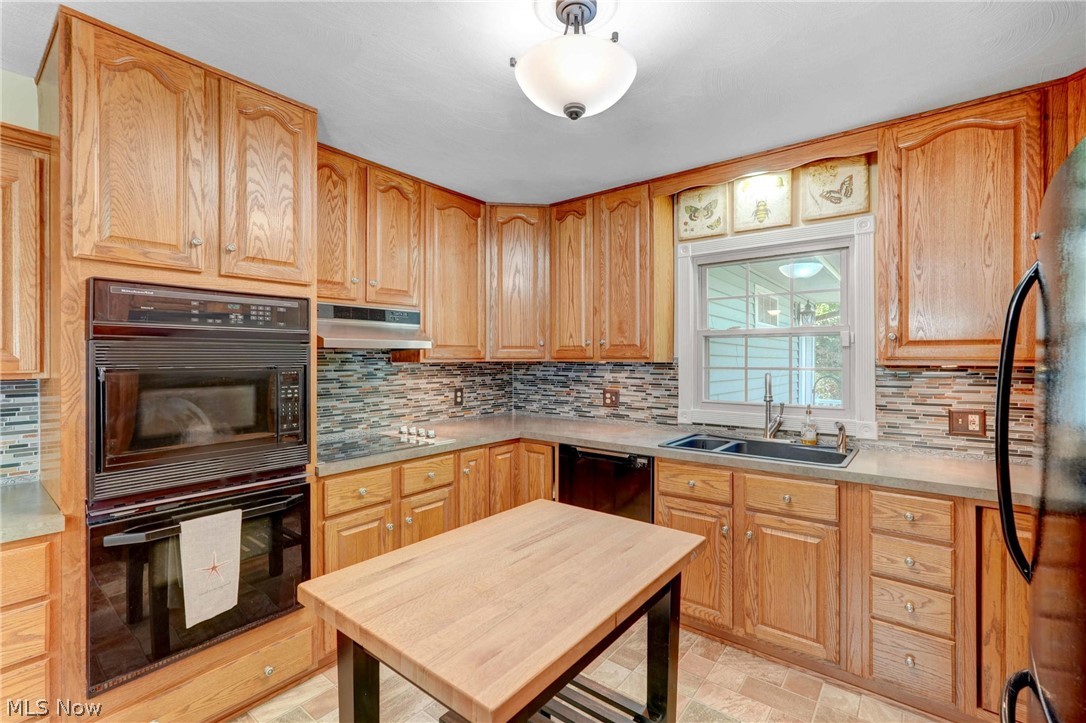 5125 Colorado Avenue Sheffield OH 44054