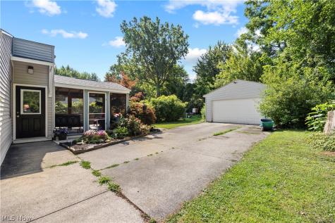 81 Fillier Street Berea OH 44017