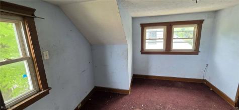 16516 Lipton Avenue Cleveland OH 44128